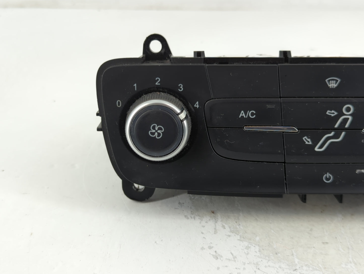 2015-2018 Ford Focus Climate Control Module Temperature AC/Heater Replacement P/N:F1ET-19980-JJ Fits Fits 2015 2016 2017 201