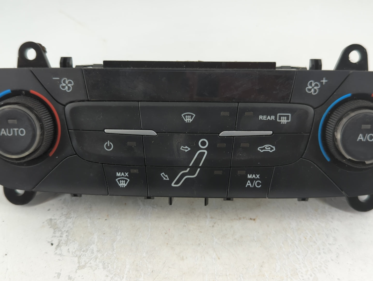 2015-2018 Ford Focus Climate Control Module Temperature AC/Heater Replacement P/N:F1ET-18C612-AJ Fits Fits 2015 2016 2017 20