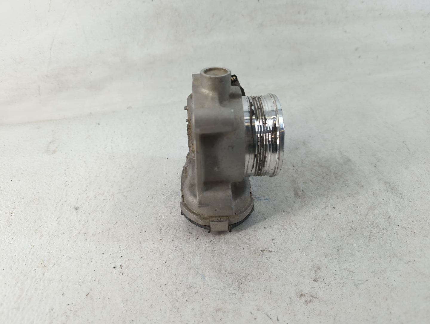 2014-2018 Ford Focus Throttle Body P/N:DS7E-9F991-BB Fits Fits 2014 2015 2016 2017 2018 2019 2020 2021 2022 OEM Used Auto Pa