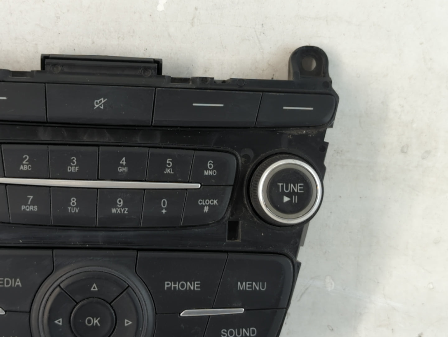 2015-2018 Ford Focus Radio AM FM Cd Player Receiver Replacement P/N:17025125-01 J1ET18K811KA Fits Fits 2015 2016 2017 2018 2