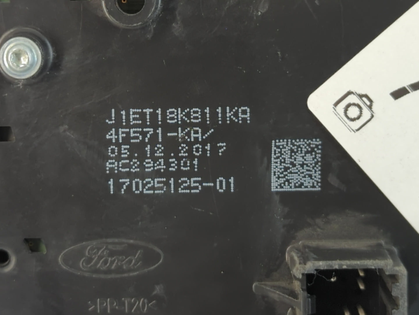 2015-2018 Ford Focus Radio AM FM Cd Player Receiver Replacement P/N:17025125-01 J1ET18K811KA Fits Fits 2015 2016 2017 2018 2