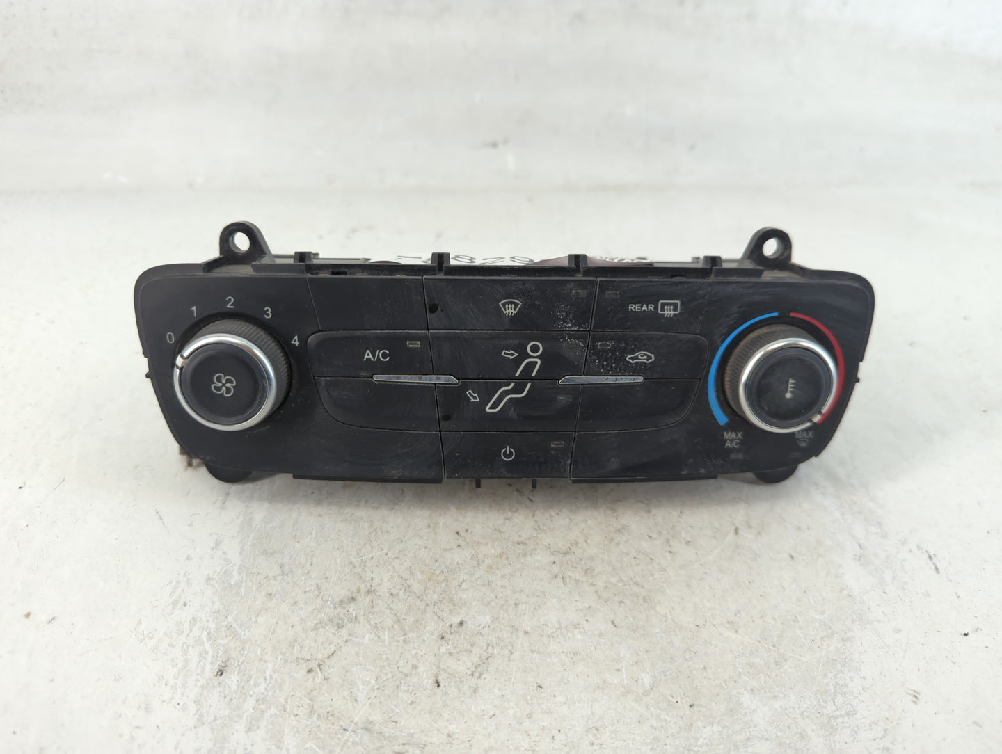 2015-2018 Ford Focus Climate Control Module Temperature AC/Heater Replacement P/N:F1ET-19980-JJ Fits Fits 2015 2016 2017 201