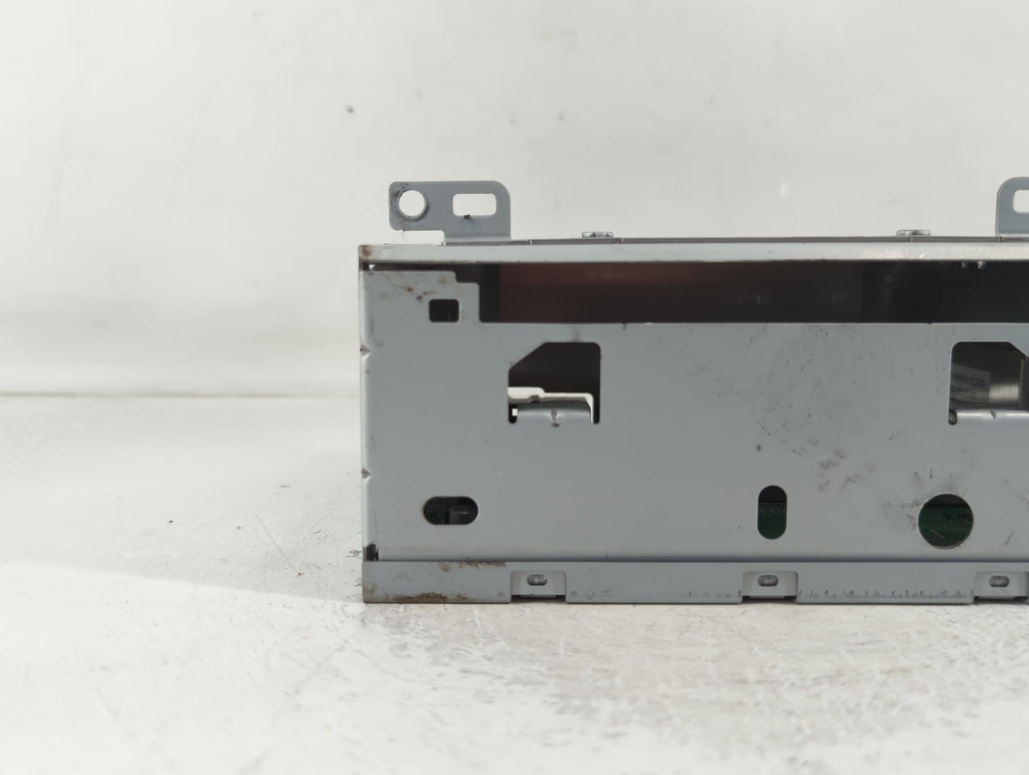 2017-2018 Ford Focus Radio AM FM Cd Player Receiver Replacement P/N:JM5T-18D818-BA Fits Fits 2017 2018 OEM Used Auto Parts -