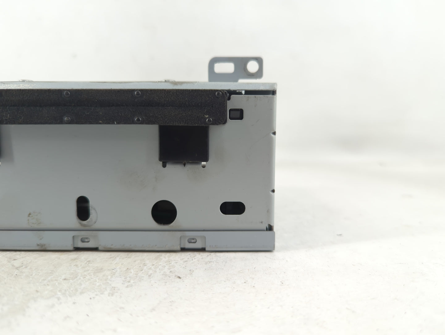 2016-2018 Ford Focus Radio AM FM Cd Player Receiver Replacement P/N:FM5T-19C107-KH Fits Fits 2016 2017 2018 OEM Used Auto Pa