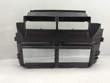 2018 Ford Focus Air Shutter/radiator Shutter Oem - Oemusedautoparts1.com