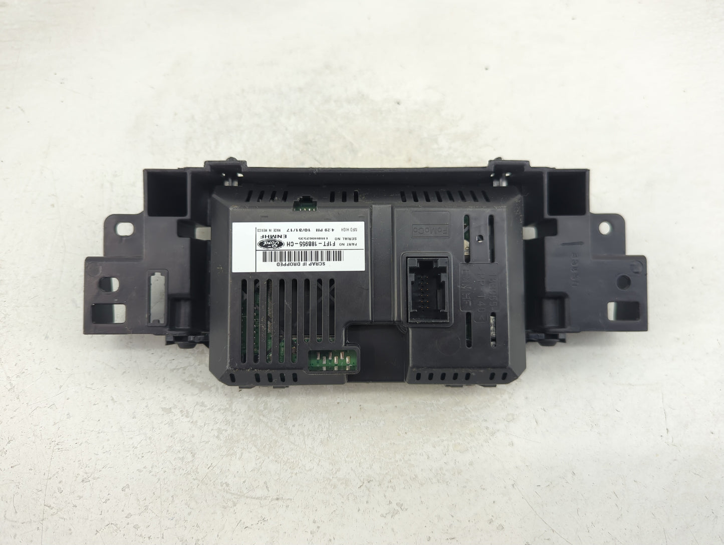 2015-2018 Ford Focus Information Display Screen - Oemusedautoparts1.com