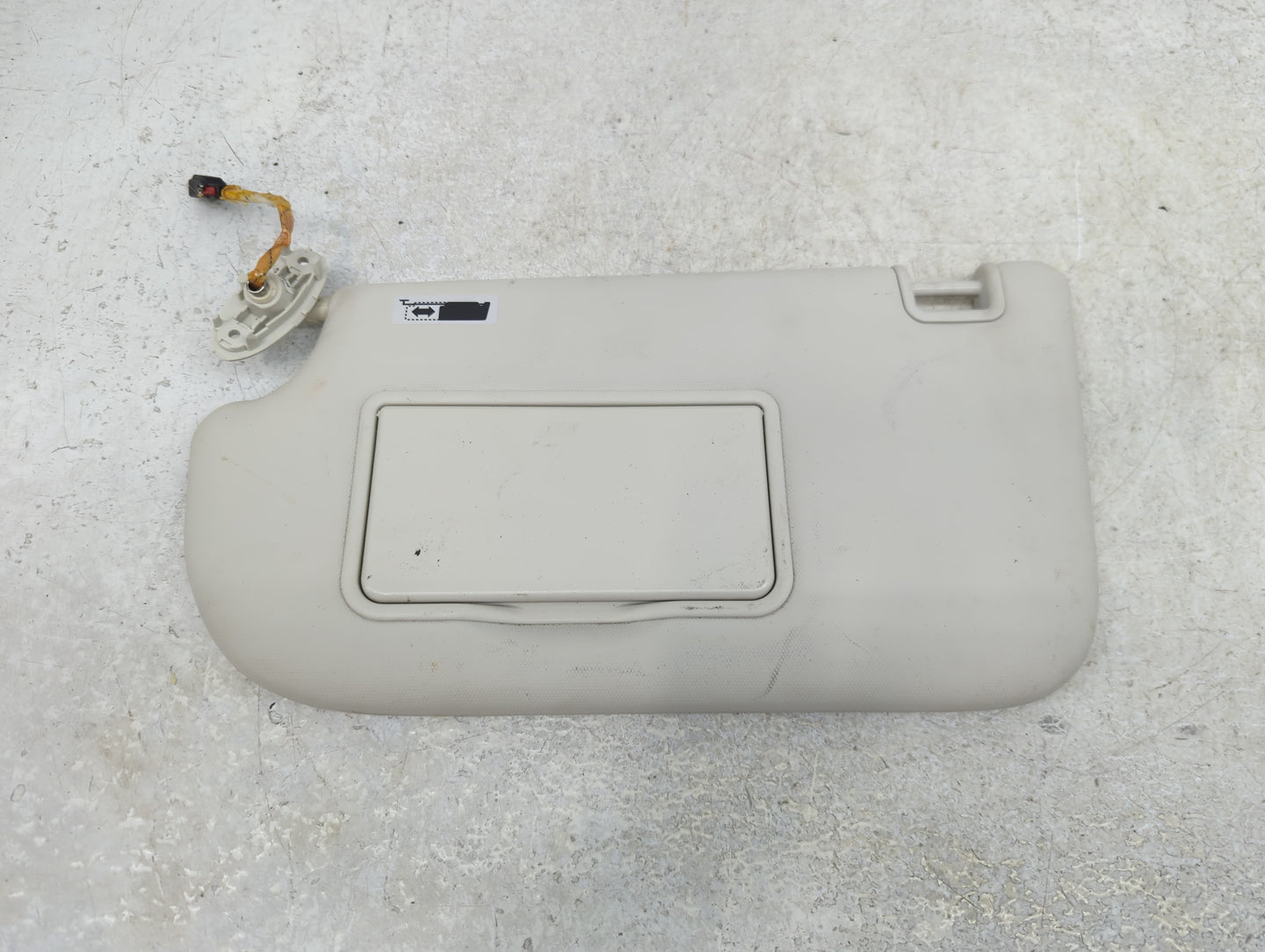 2013-2018 Ford Focus Sun Visor Shade Replacement Driver Left Mirror Fits Fits 2013 2014 2015 2016 2017 2018 OEM Used Auto Pa