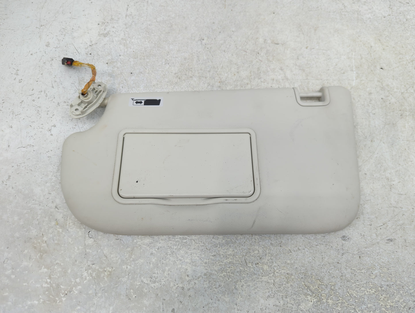 2013-2018 Ford Focus Sun Visor Shade Replacement Driver Left Mirror Fits Fits 2013 2014 2015 2016 2017 2018 OEM Used Auto Pa