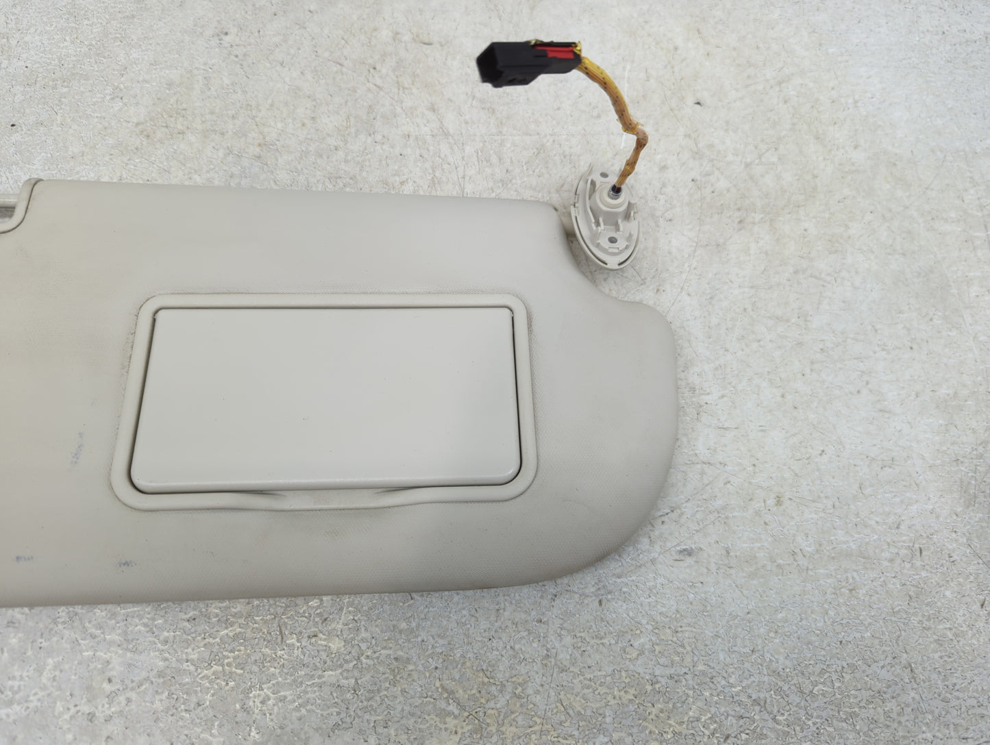 2013-2018 Ford Focus Sun Visor Shade Replacement Passenger Right Mirror Fits Fits 2013 2014 2015 2016 2017 2018 OEM Used Aut