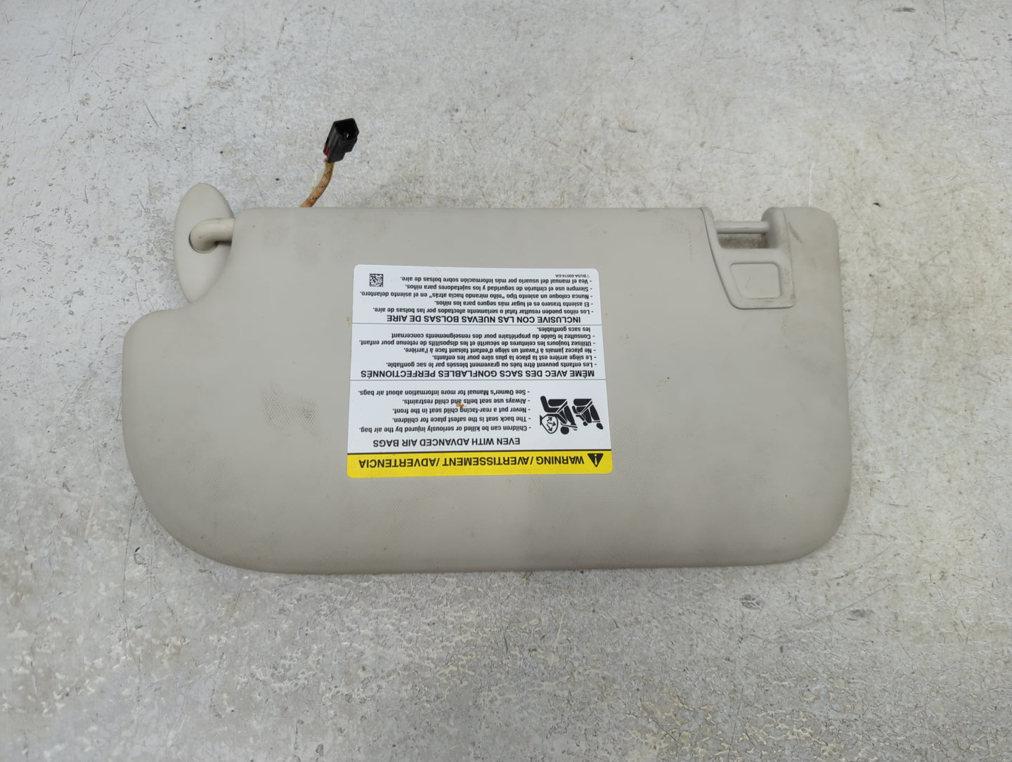 2013-2018 Ford Focus Sun Visor Shade Replacement Passenger Right Mirror Fits Fits 2013 2014 2015 2016 2017 2018 OEM Used Aut