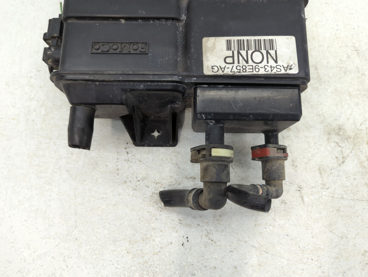 2018 Ford Focus Fuel Vapor Charcoal Canister 852848 - Oemusedautoparts1.com