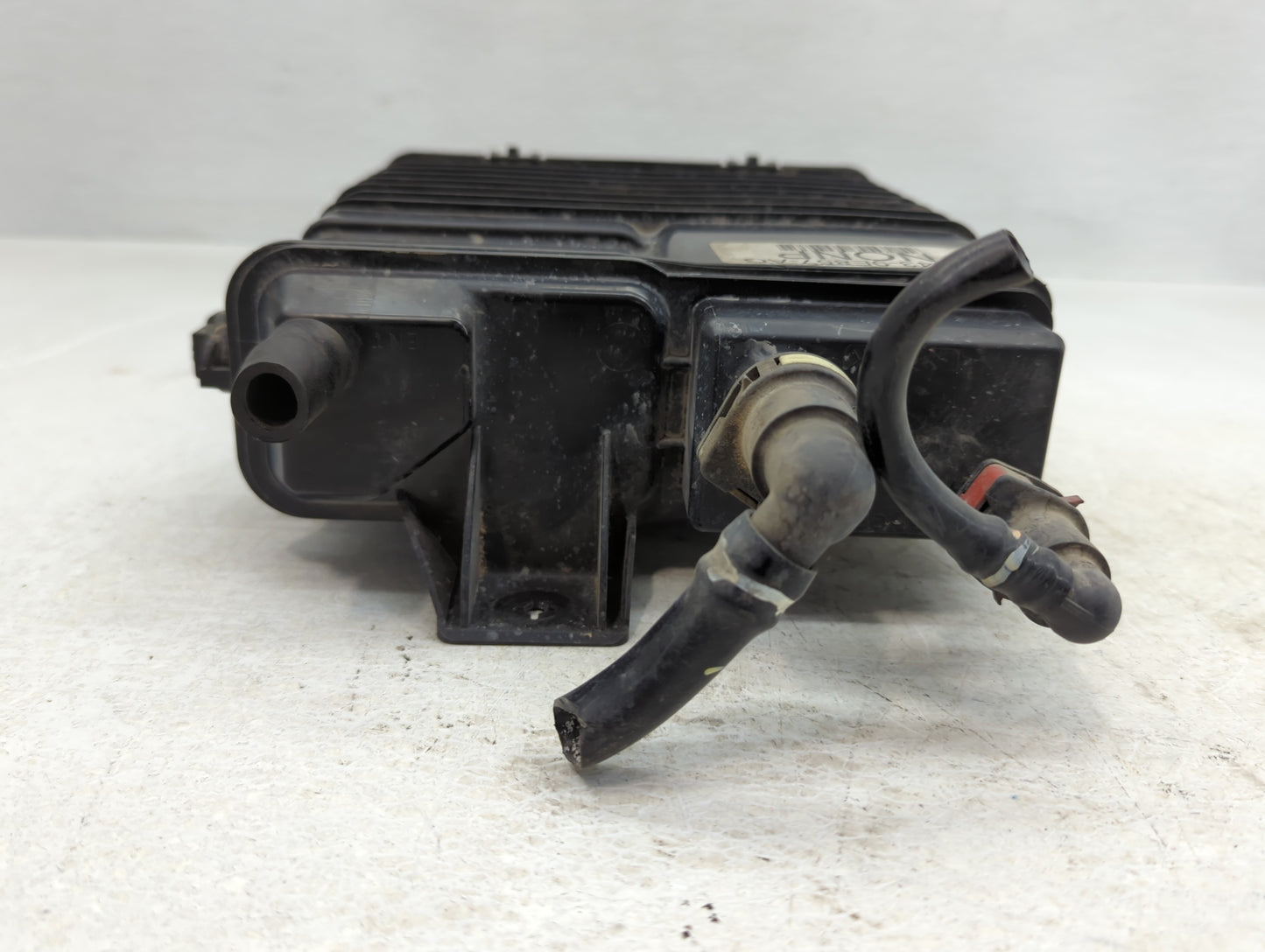 2018 Ford Focus Fuel Vapor Charcoal Canister 852848 - Oemusedautoparts1.com