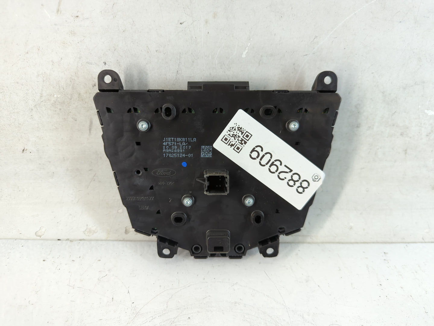 2012-2018 Ford Focus Radio AM FM Cd Player Receiver Replacement P/N:J1ET 18K811 LA Fits Fits 2012 2013 2014 2015 2016 2017 2