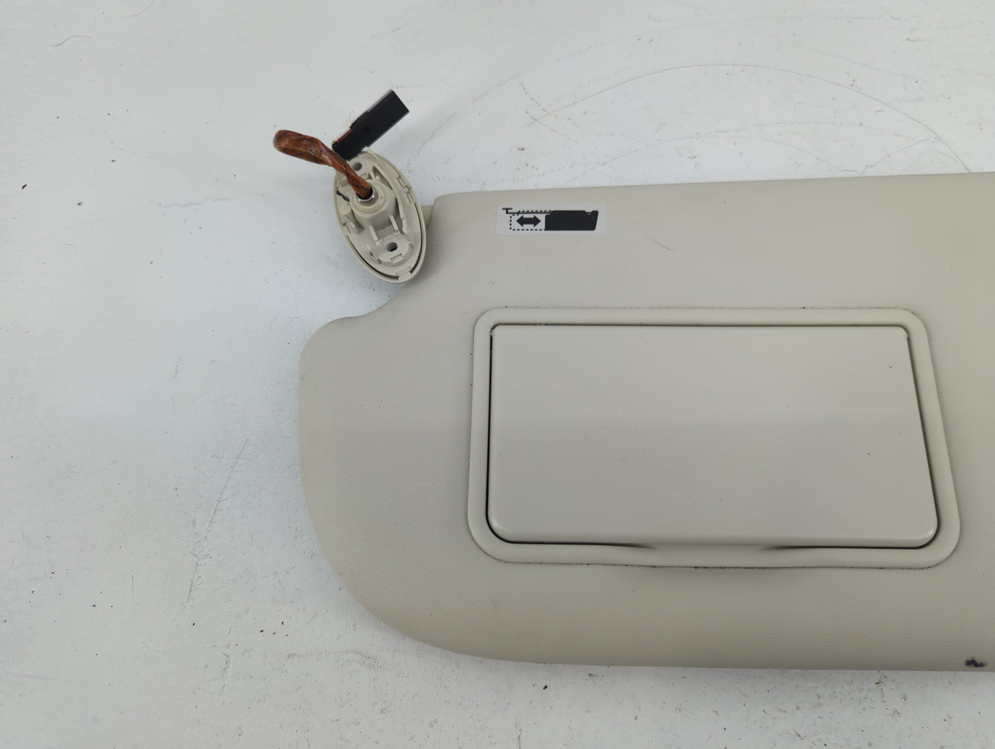 2013-2018 Ford Focus Sun Visor Shade Replacement Driver Left Mirror Fits Fits 2013 2014 2015 2016 2017 2018 OEM Used Auto Pa