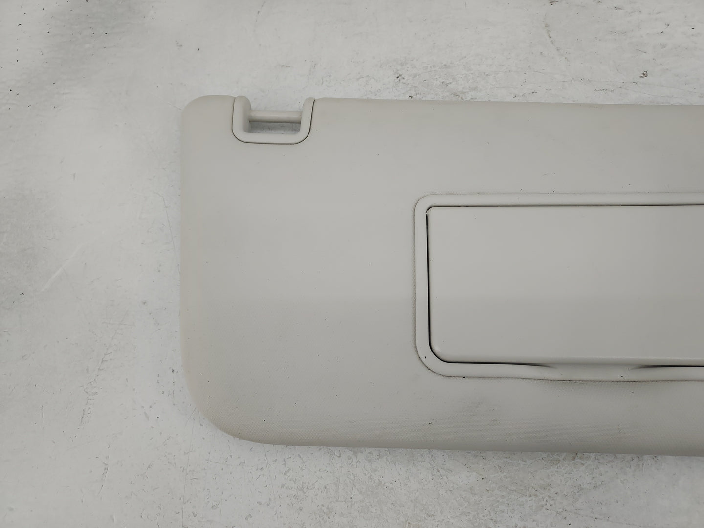 2013-2018 Ford Focus Sun Visor Shade Replacement Passenger Right Mirror Fits Fits 2013 2014 2015 2016 2017 2018 OEM Used Aut
