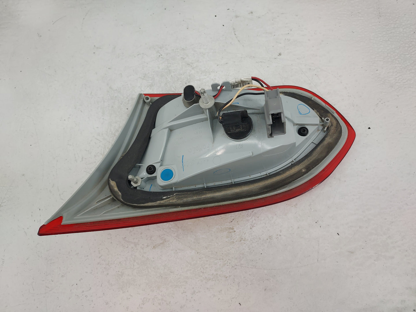 2015 Ford Focus Driver Left Side Tail Light Taillight Deck Lid Mounted - Oemusedautoparts1.com