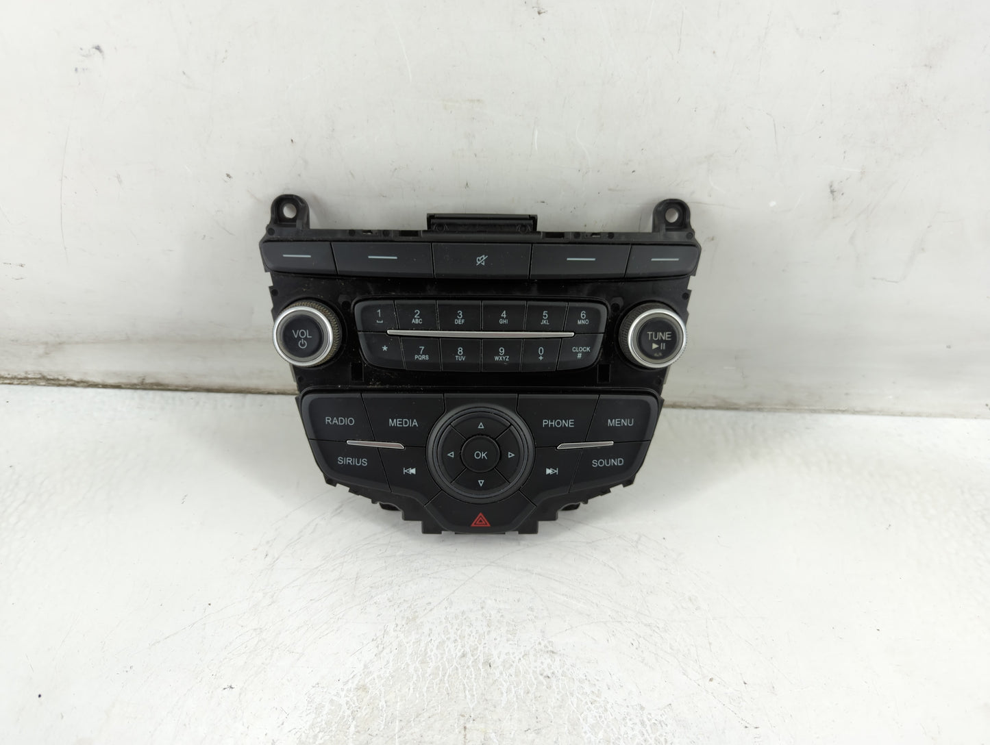 2015-2018 Ford Focus Radio AM FM Cd Player Receiver Replacement P/N:17025125-01 J1ET18K811KA Fits Fits 2015 2016 2017 2018 2