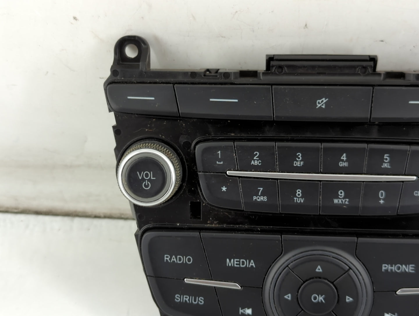 2015-2018 Ford Focus Radio AM FM Cd Player Receiver Replacement P/N:17025125-01 J1ET18K811KA Fits Fits 2015 2016 2017 2018 2