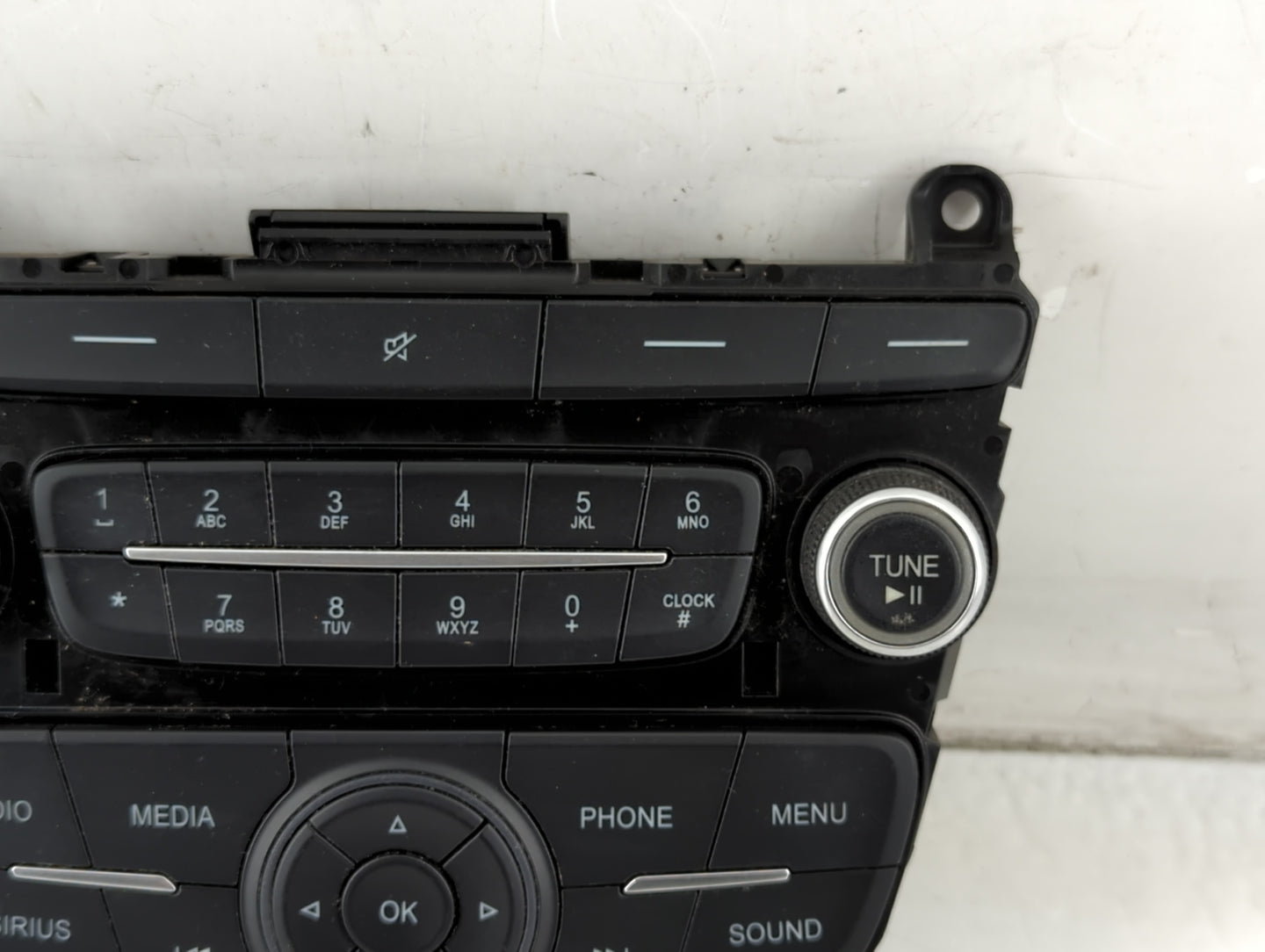 2015-2018 Ford Focus Radio AM FM Cd Player Receiver Replacement P/N:17025125-01 J1ET18K811KA Fits Fits 2015 2016 2017 2018 2