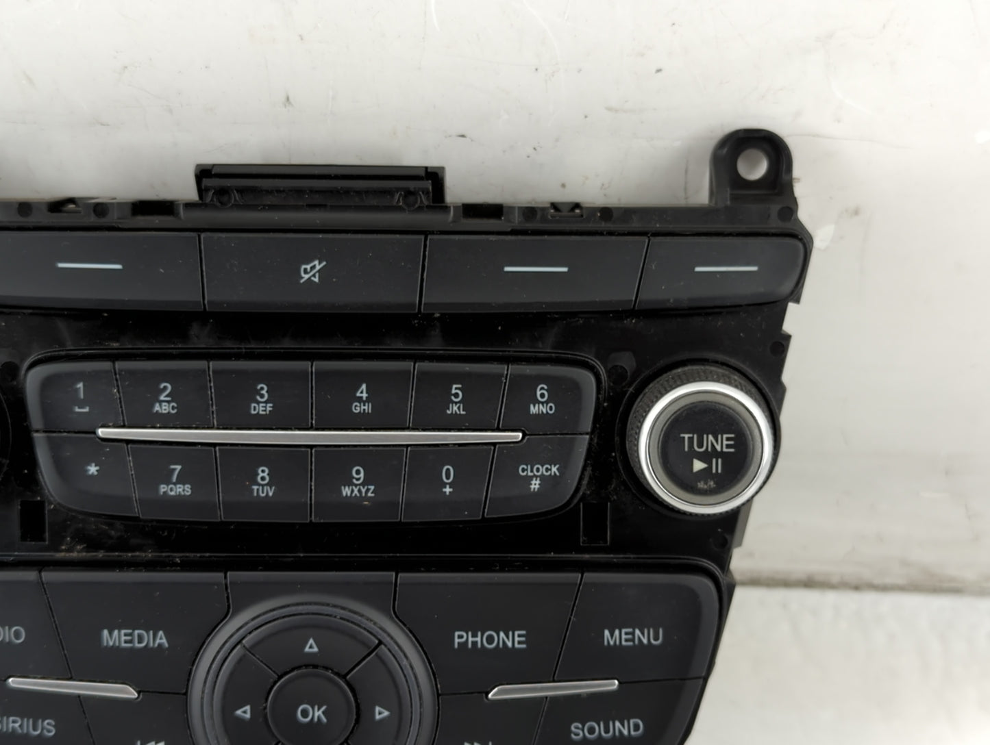 2015-2018 Ford Focus Radio AM FM Cd Player Receiver Replacement P/N:17025125-01 J1ET18K811KA Fits Fits 2015 2016 2017 2018 2