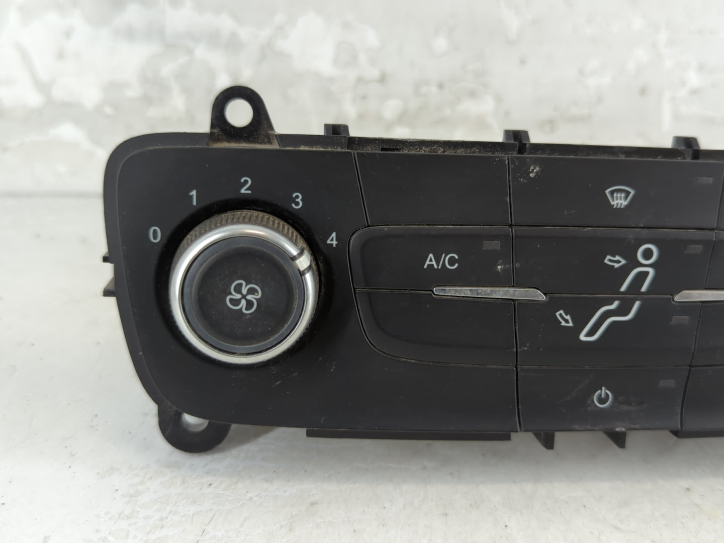 2015-2018 Ford Focus Climate Control Module Temperature AC/Heater Replacement P/N:F1ET-19980-JJ Fits Fits 2015 2016 2017 201