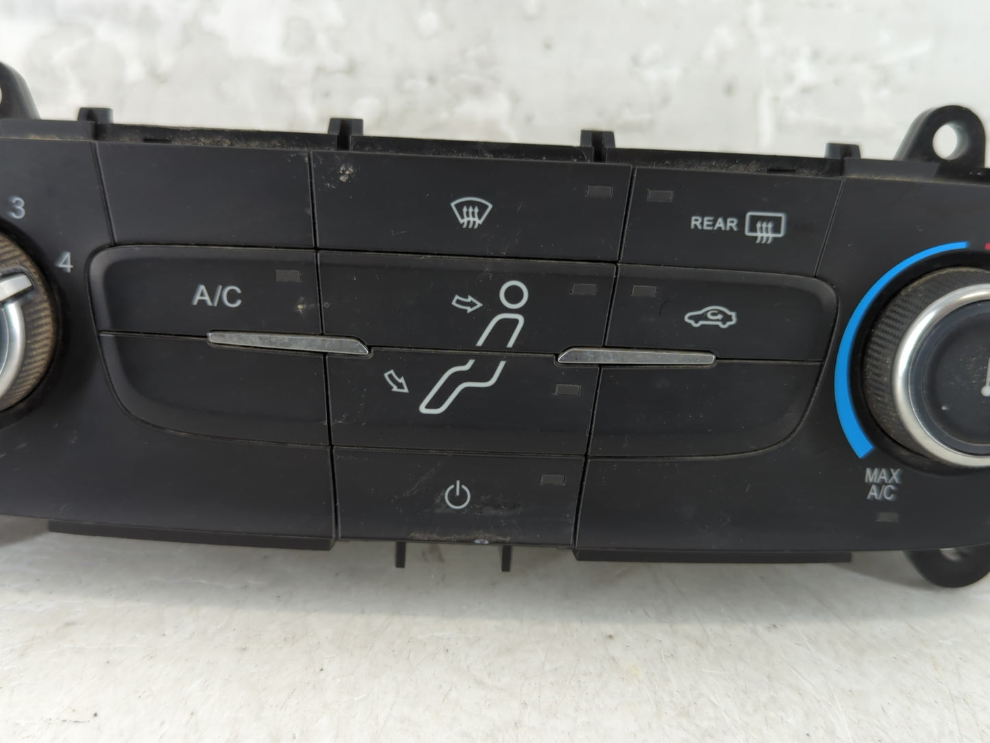 2015-2018 Ford Focus Climate Control Module Temperature AC/Heater Replacement P/N:F1ET-19980-JJ Fits Fits 2015 2016 2017 201