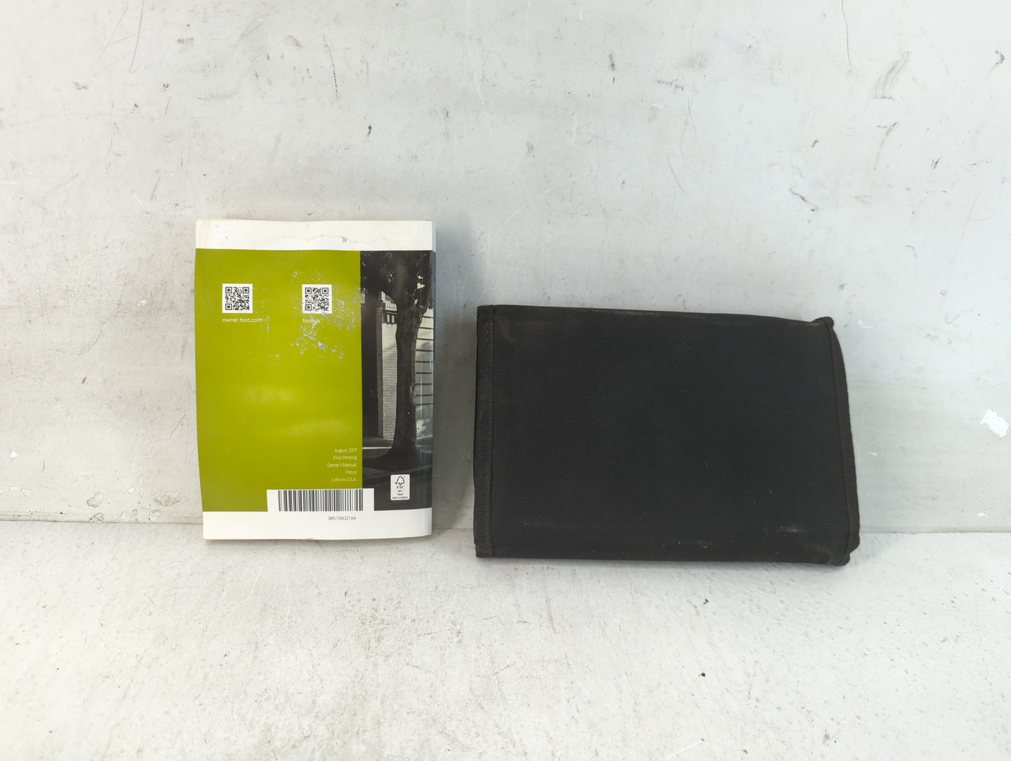 2018 Ford Focus Owners Manual Book Guide P/N:JM5J 19A321 AA OEM Used Auto Parts - Oemusedautoparts1.com
