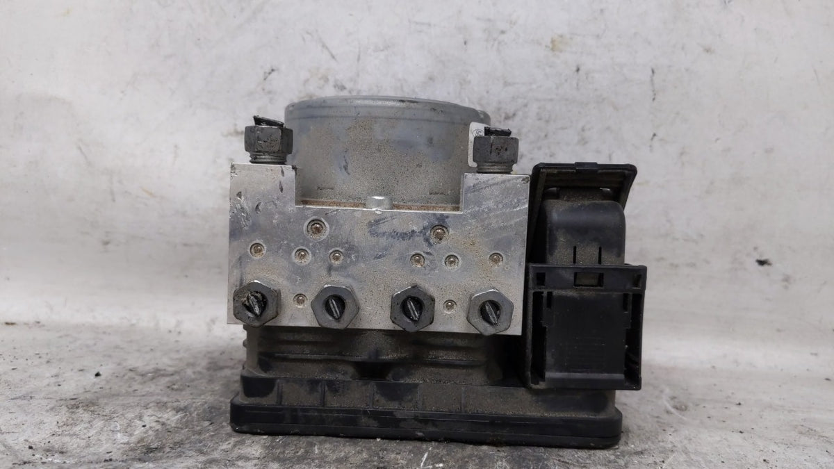 2017-2018 Ford Fusion Anti-Lock Brake ABS Pump Module Actuator OEM P/N:HG9C-2B373-AH Fits Fits 2017 2018 OEM Used Auto Parts