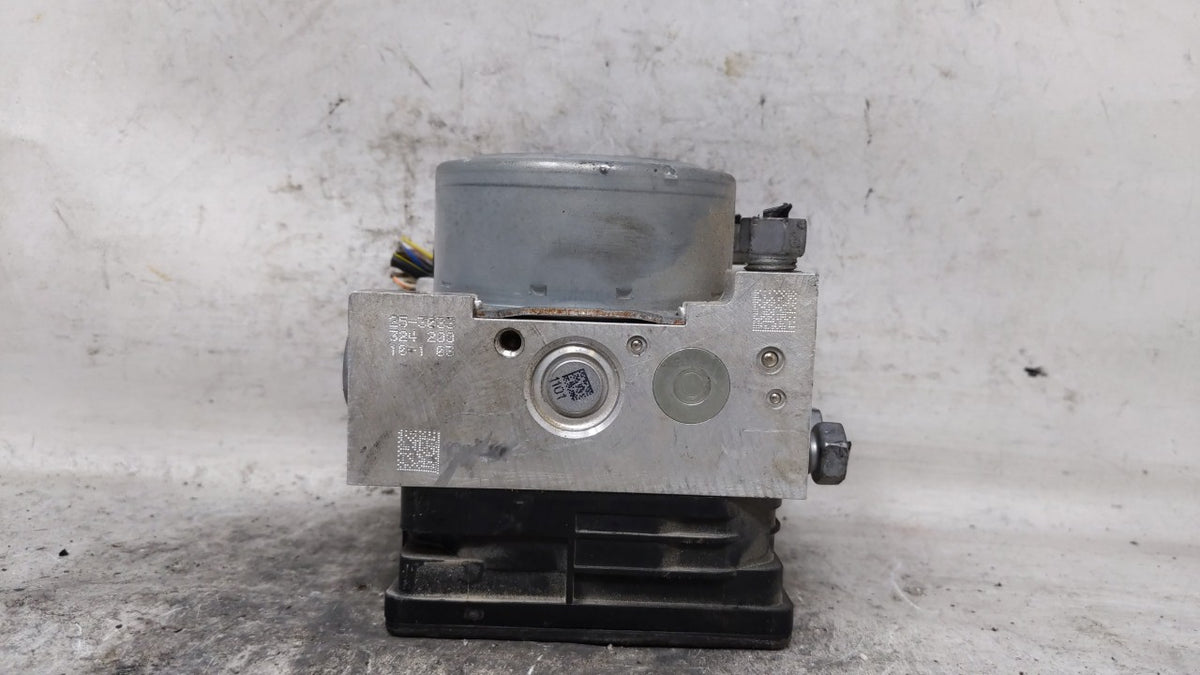 2017-2018 Ford Fusion Anti-Lock Brake ABS Pump Module Actuator OEM P/N:HG9C-2B373-AH Fits Fits 2017 2018 OEM Used Auto Parts