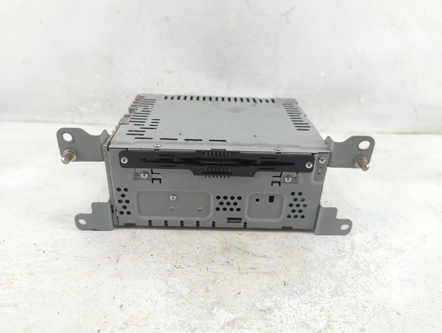 2017-2020 Ford Fusion Radio AM FM Cd Player Receiver Replacement P/N:FS7T-19C107-YD Fits Fits 2017 2018 2019 2020 OEM Used A