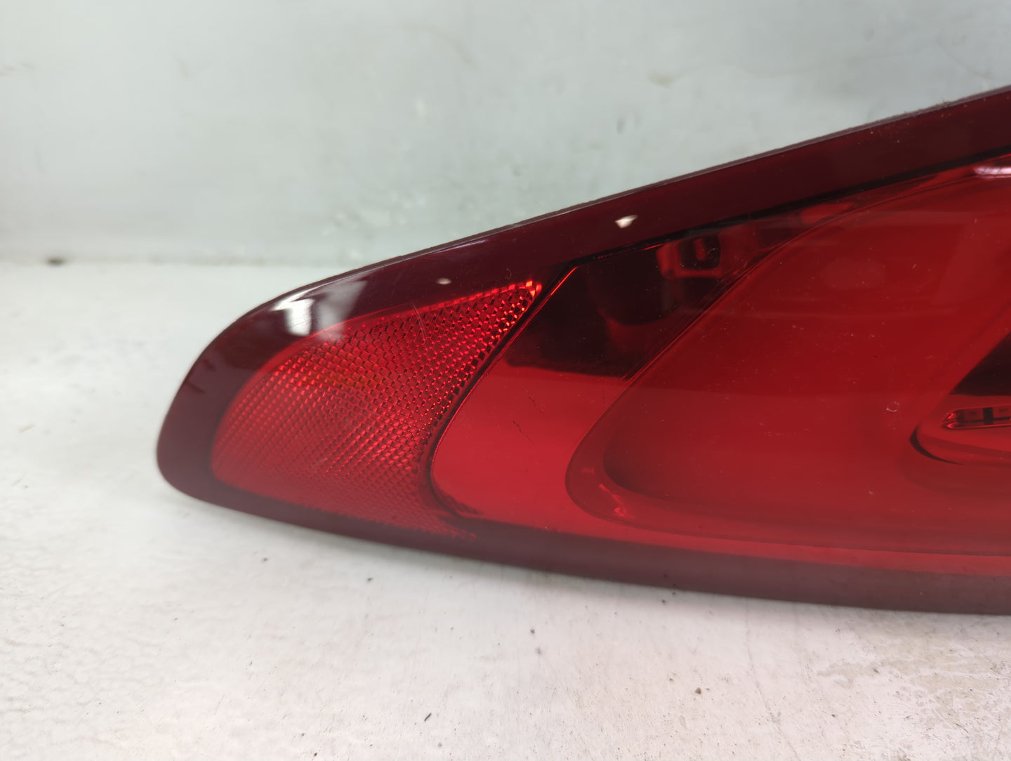 2017-2020 Ford Fusion Tail Light Assembly Passenger Right OEM P/N:HS73-13404-AC Fits Fits 2017 2018 2019 2020 OEM Used Auto 