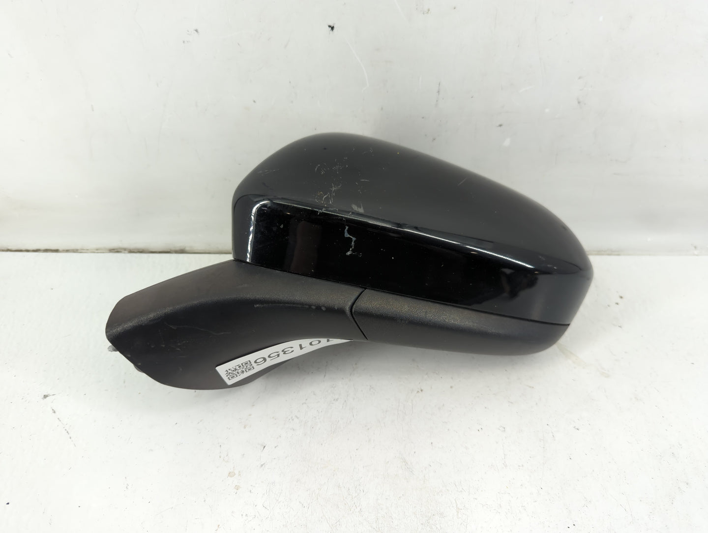 2018 Ford Fusion Driver Side View Mirror - Left Door Mirror OEM Used - Oemusedautoparts1.com
