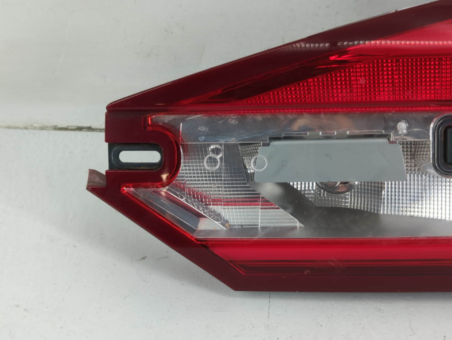 2017-2018 Ford Fusion Tail Light Assembly Passenger Right OEM P/N:HS73-13A602-AH Fits Fits 2017 2018 OEM Used Auto Parts - O