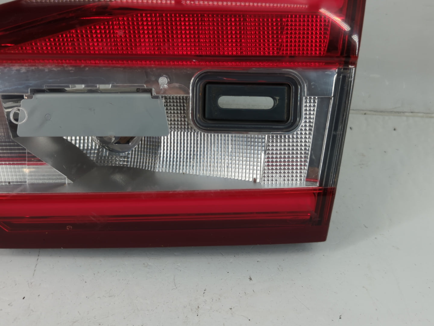 2017-2018 Ford Fusion Tail Light Assembly Passenger Right OEM P/N:HS73-13A602-AH Fits Fits 2017 2018 OEM Used Auto Parts - O