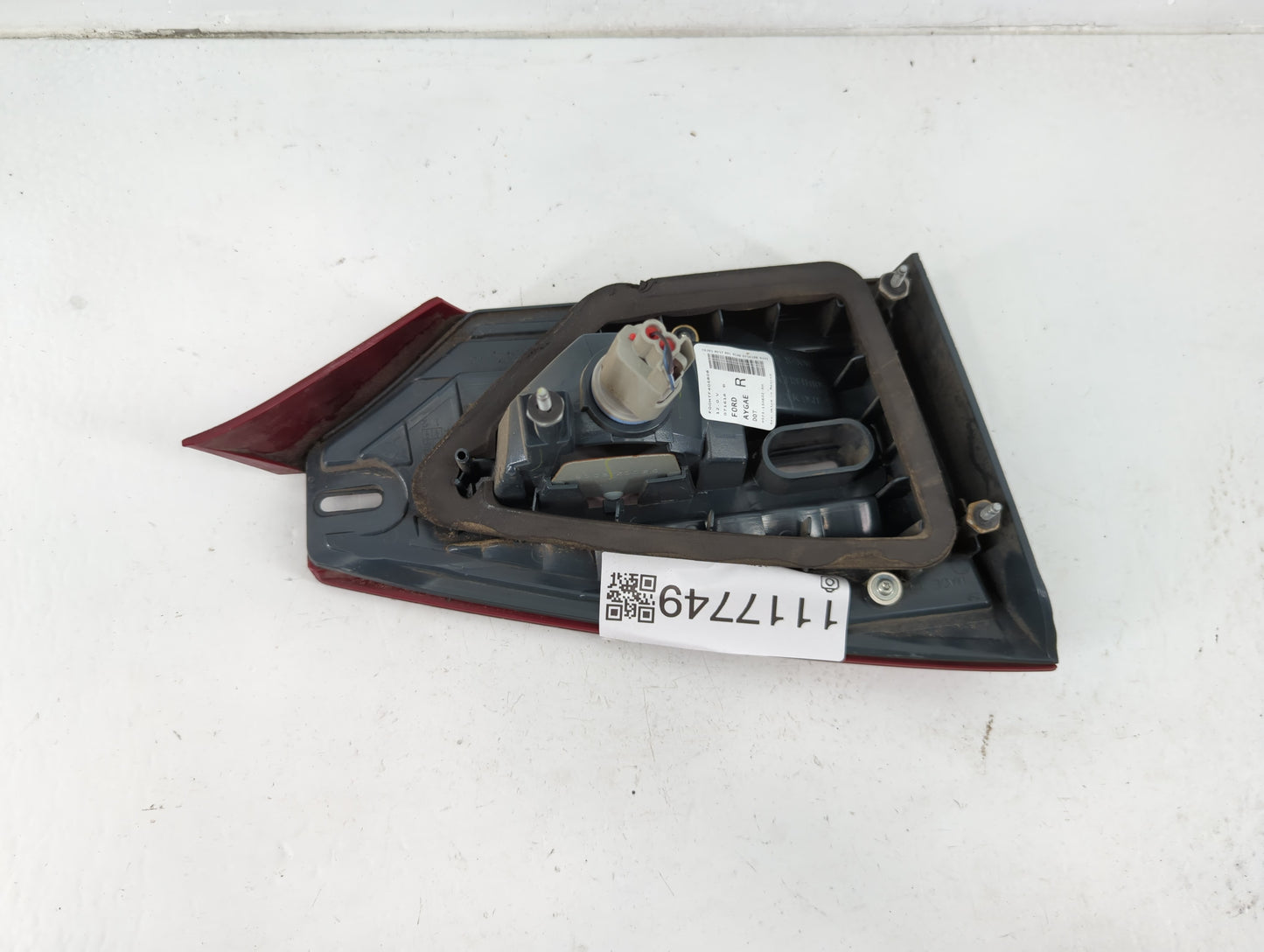 2017-2018 Ford Fusion Tail Light Assembly Passenger Right OEM P/N:HS73-13A602-AH Fits Fits 2017 2018 OEM Used Auto Parts - O