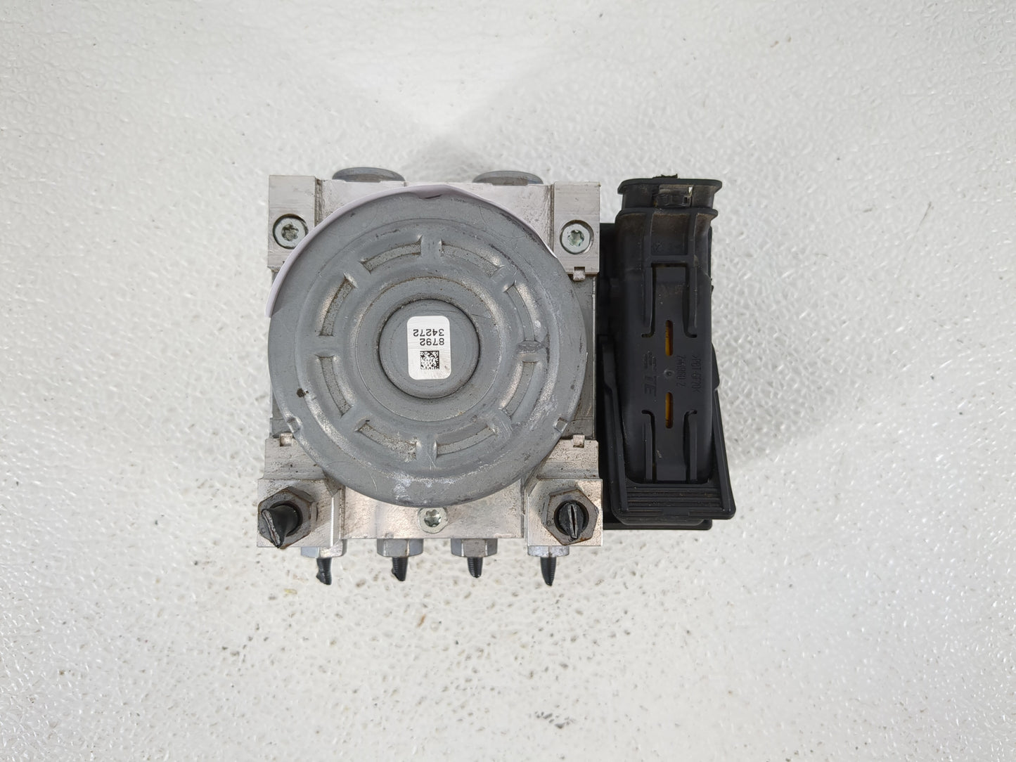 2017-2018 Ford Fusion ABS Pump Control Module Replacement P/N:HG9C-2B373-BH HG9C-2B373-BF Fits Fits 2017 2018 OEM Used Auto 