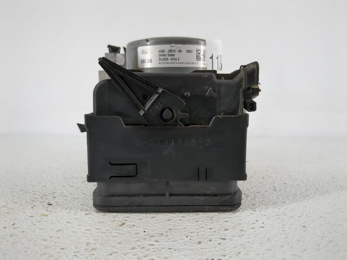 2017-2018 Ford Fusion ABS Pump Control Module Replacement P/N:HG9C-2B373-BH HG9C-2B373-BF Fits Fits 2017 2018 OEM Used Auto 