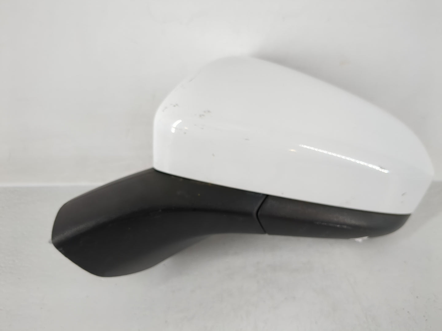 2018 Ford Fusion Side Mirror Replacement Driver Left View Door Mirror P/N:FS73-17683-AB54WF Fits OEM Used Auto Parts - Oemus