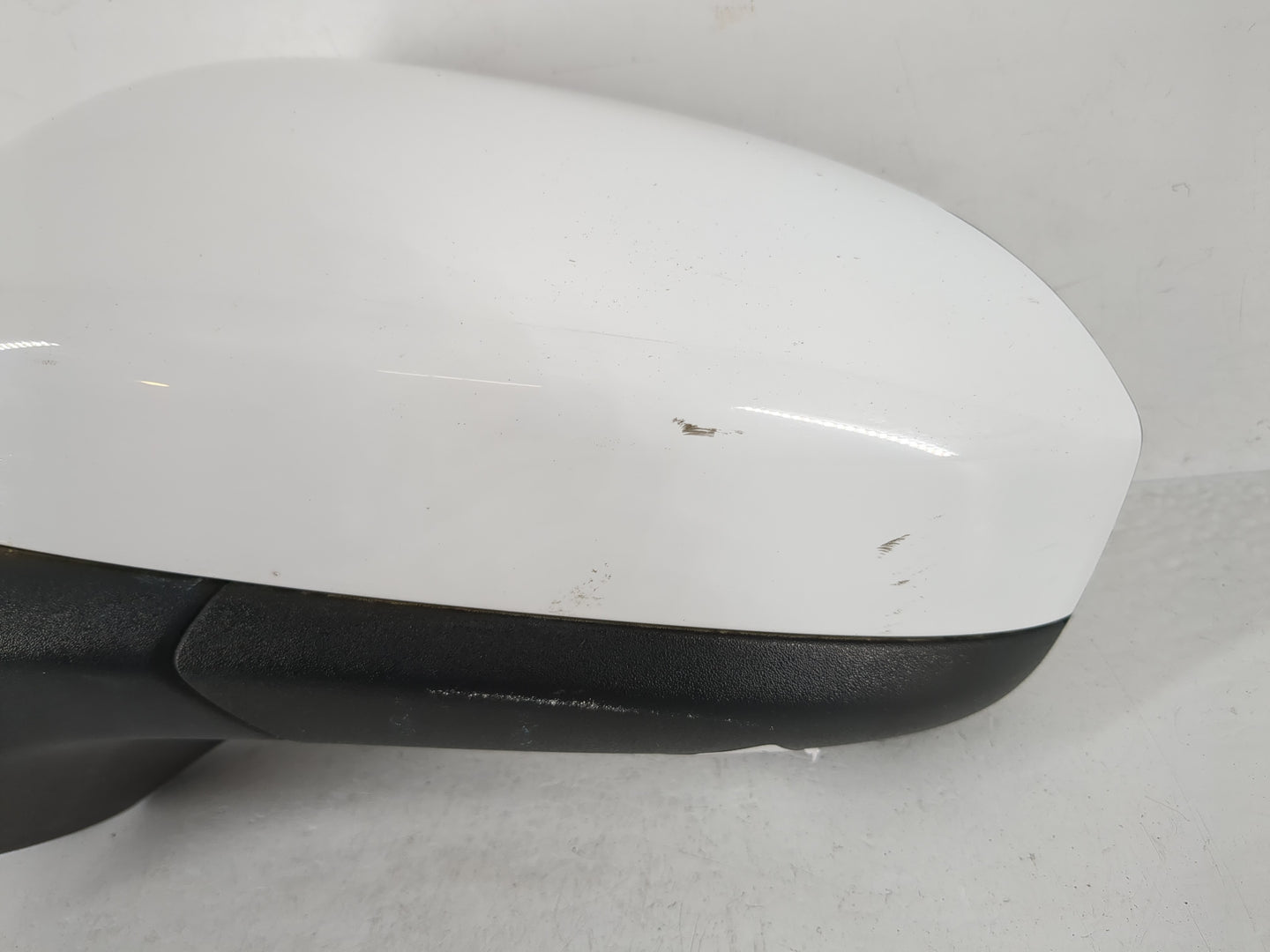 2018 Ford Fusion Side Mirror Replacement Driver Left View Door Mirror P/N:FS73-17683-AB54WF Fits OEM Used Auto Parts - Oemus