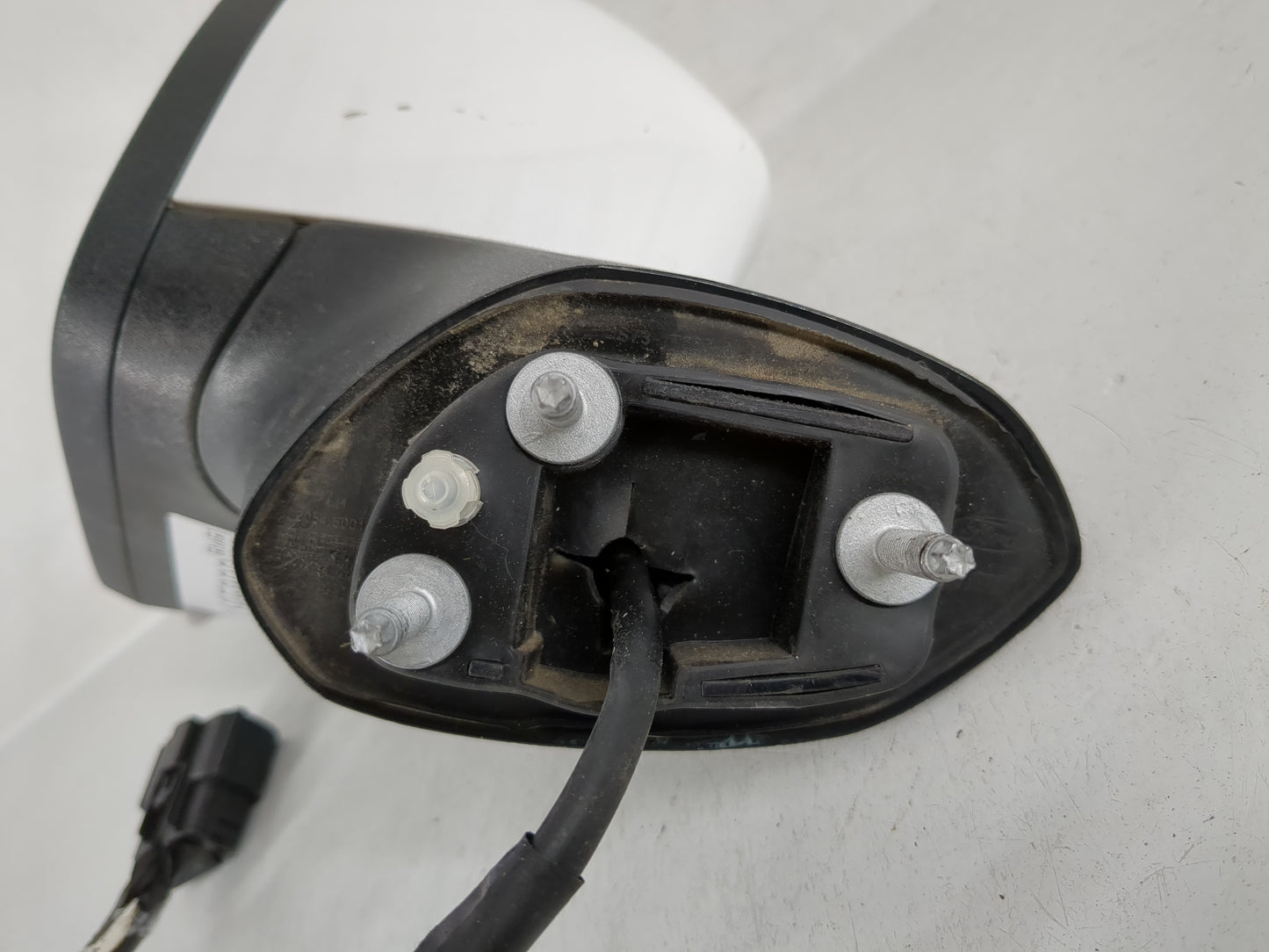 2018 Ford Fusion Side Mirror Replacement Driver Left View Door Mirror P/N:FS73-17683-AB54WF Fits OEM Used Auto Parts - Oemus