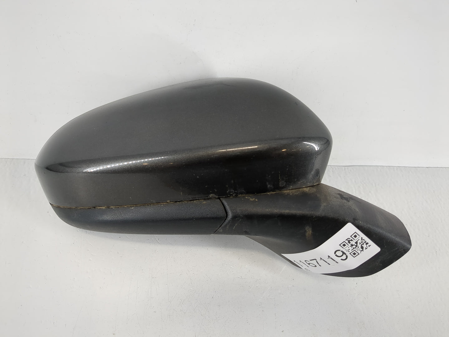 2018 Ford Fusion Passenger Side View Mirror - Right Door Mirror OEM Used - Oemusedautoparts1.com