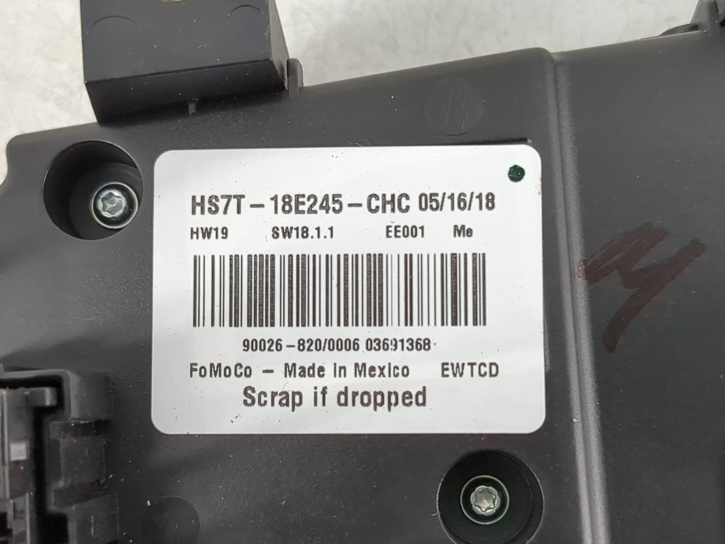2017-2020 Ford Fusion Radio AM FM Cd Player Receiver Replacement P/N:HS7T-18E245-CHC Fits Fits 2017 2018 2019 2020 OEM Used 