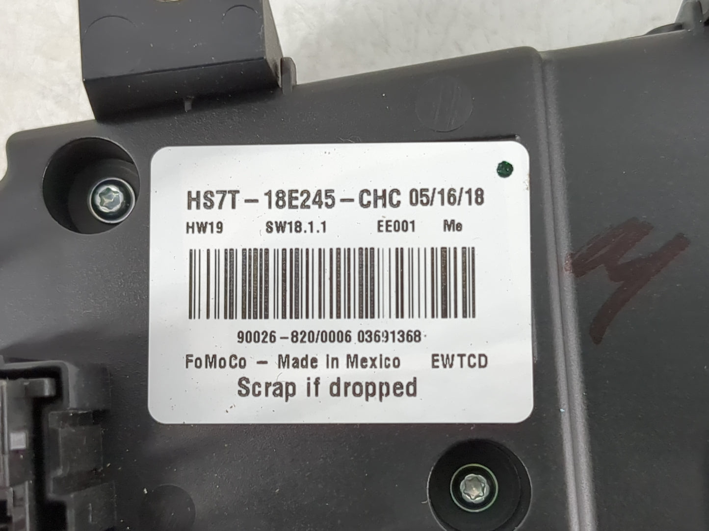 2017-2020 Ford Fusion Radio AM FM Cd Player Receiver Replacement P/N:HS7T-18E245-CHC Fits Fits 2017 2018 2019 2020 OEM Used 