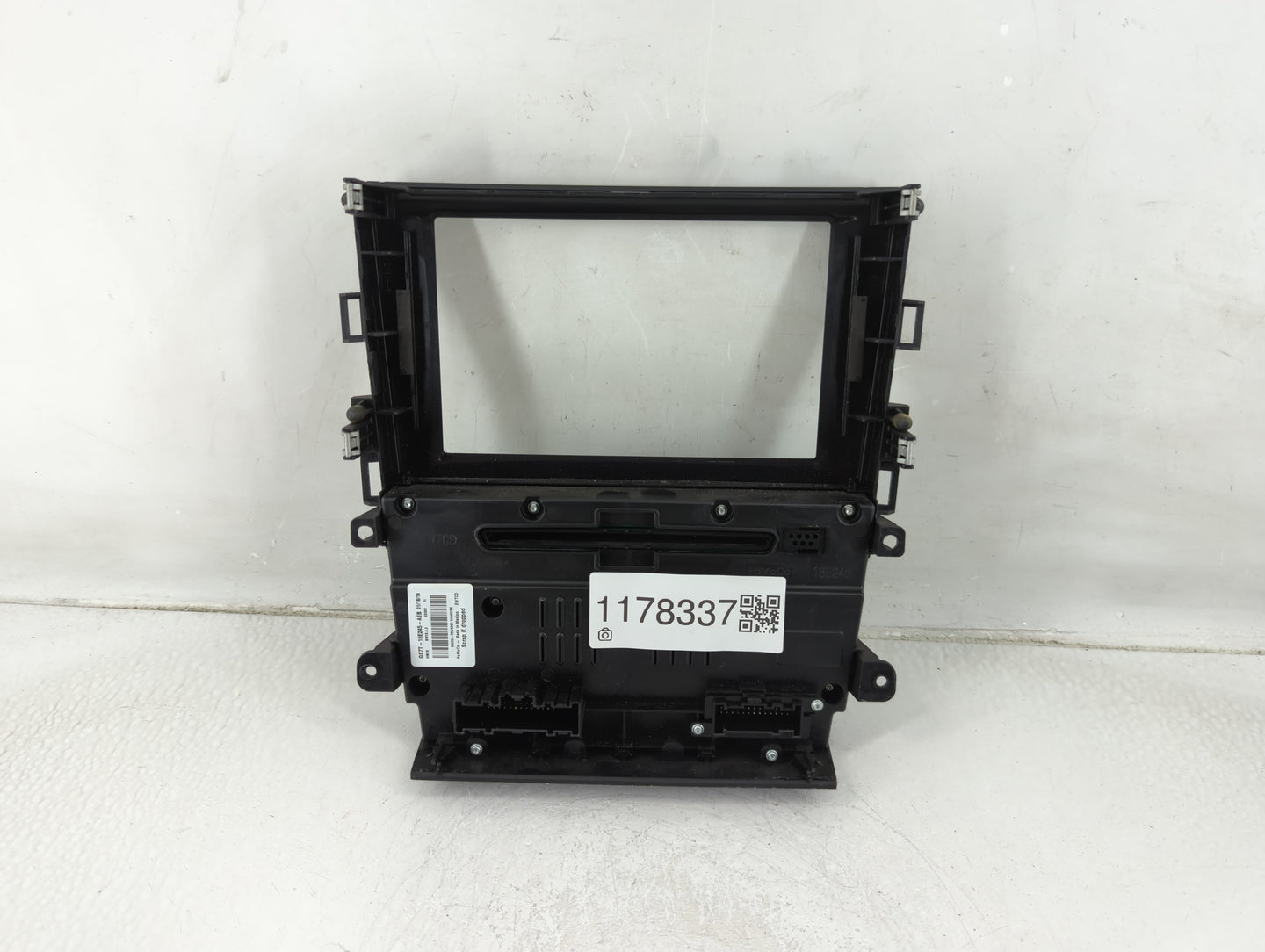 2018 Ford Fusion Climate Control Module Temperature AC/Heater Replacement P/N:GS7T-18E245-AEB Fits OEM Used Auto Parts - Oem