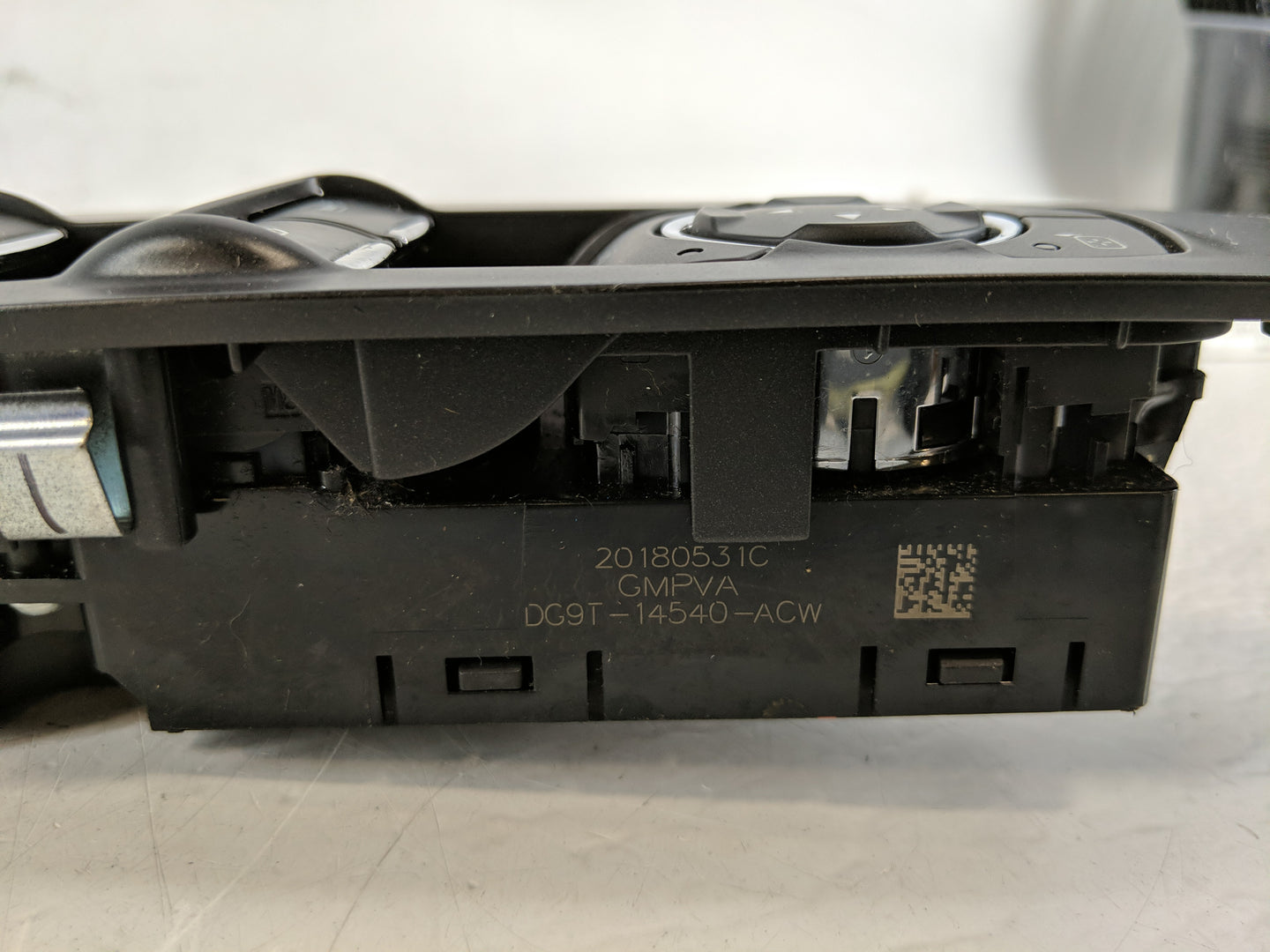 2013-2020 Ford Fusion Master Power Window Switch Replacement Driver Side Left P/N:DG9T-14540-ACW Fits OEM Used Auto Parts - 