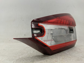 2018 Ford Fusion Passenger Right Side Deck Lid Mounted Tail Light