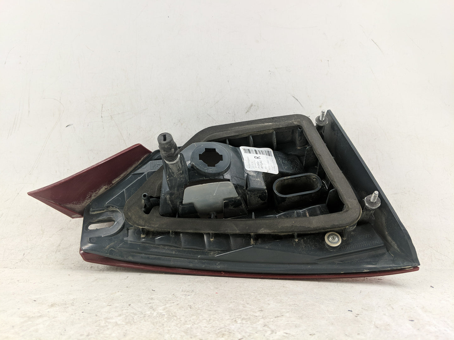 2018 Ford Fusion Passenger Right Side Deck Lid Mounted Tail Light - Oemusedautoparts1.com