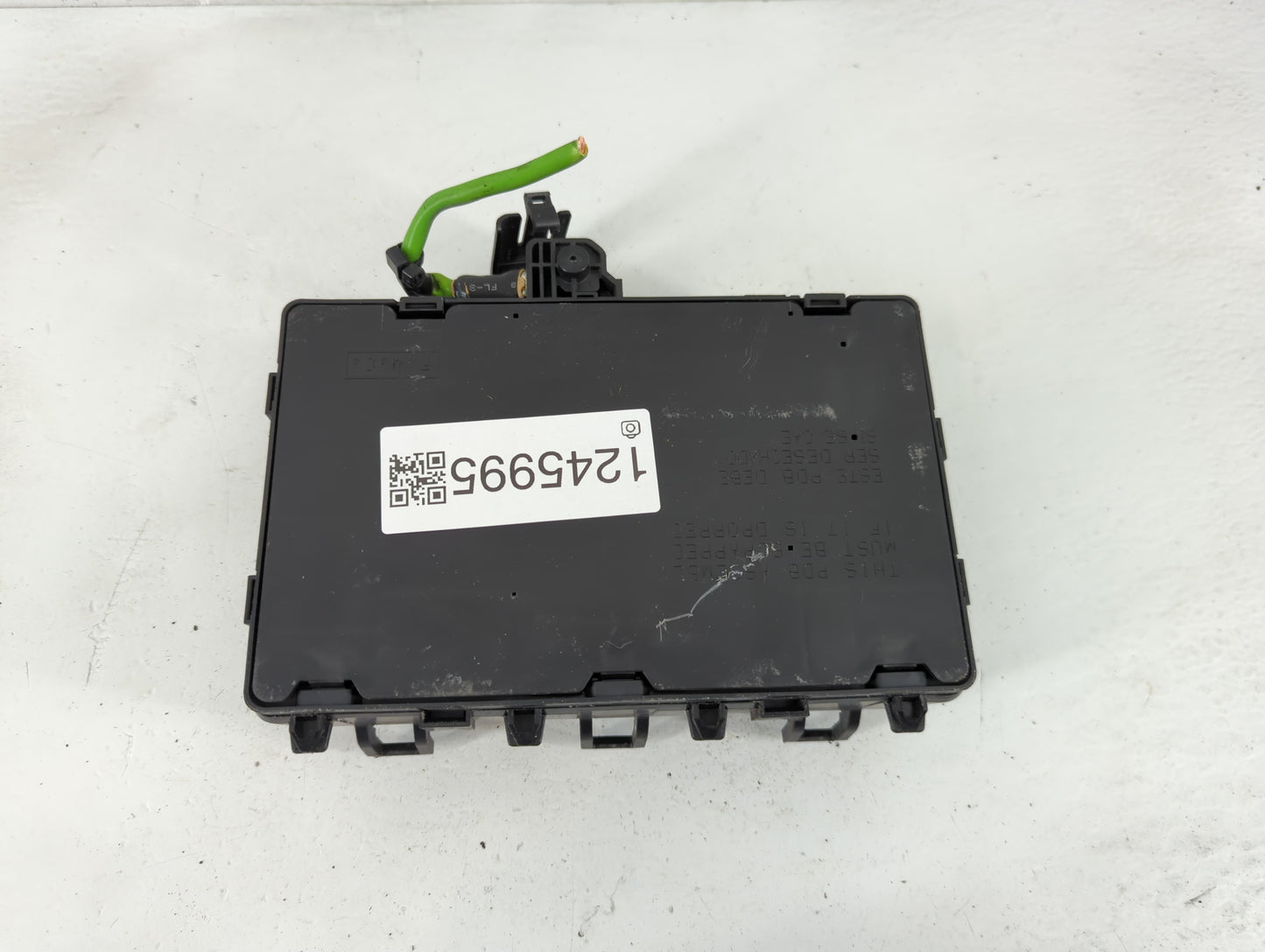 2017-2020 Ford Fusion Fusebox Fuse Box Panel Relay Module Fits Fits 2017 2018 2019 2020 OEM Used Auto Parts - Oemusedautopar