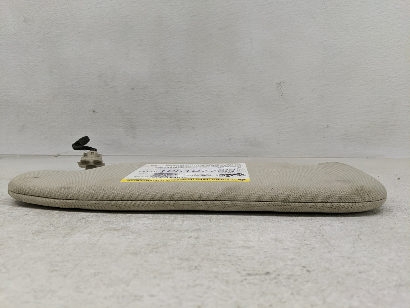 2017-2020 Ford Fusion Sun Visor Shade Replacement Passenger Right Mirror Fits Fits 2017 2018 2019 2020 OEM Used Auto Parts -