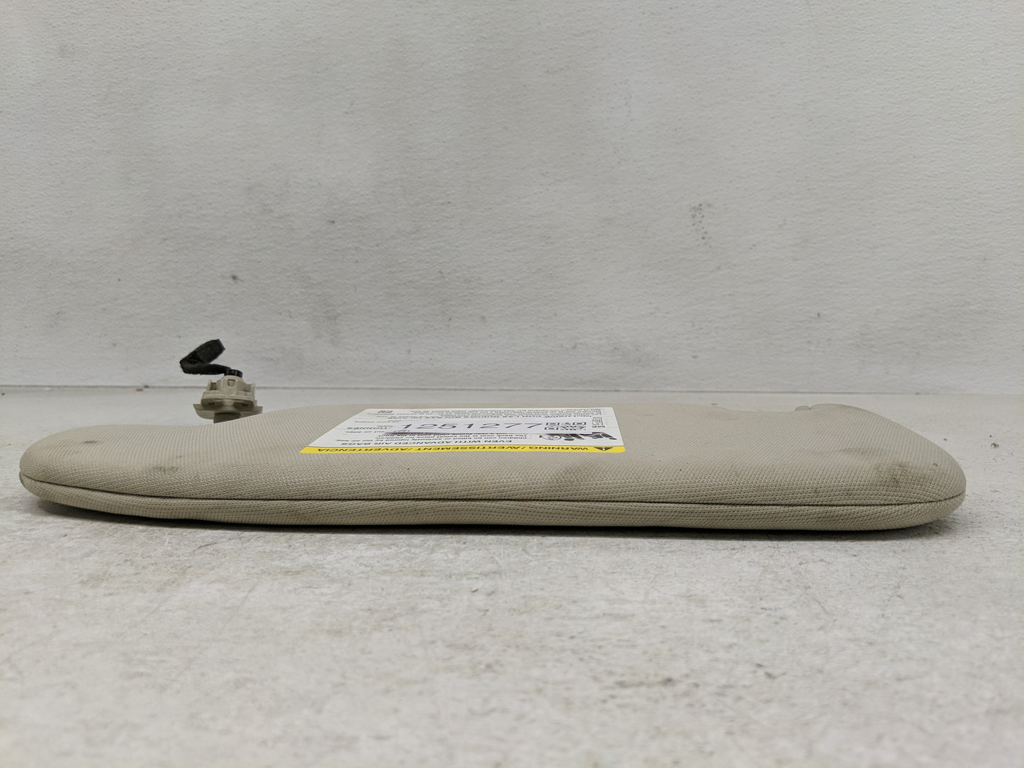 2017-2020 Ford Fusion Sun Visor Shade Replacement Passenger Right Mirror Fits Fits 2017 2018 2019 2020 OEM Used Auto Parts -